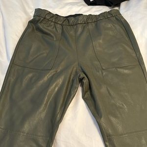 BCBG faux leather Olive green leggings with zipper ankles size Small